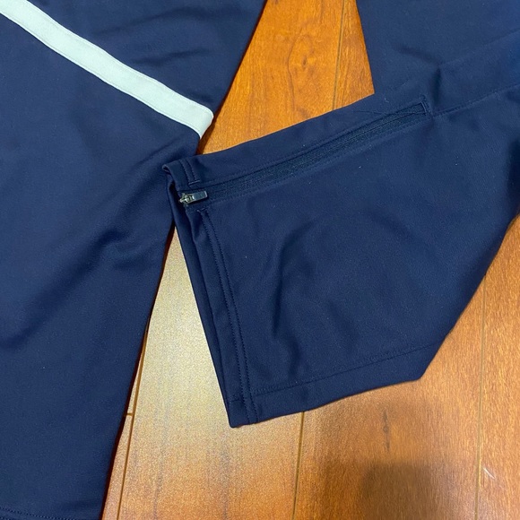 Under Armour UA All Season Loose Athletic Pants Small - Picture 4 of 8
